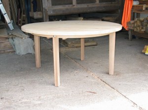 4-legged round table